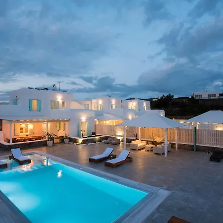Tiffanys Mykonos Town